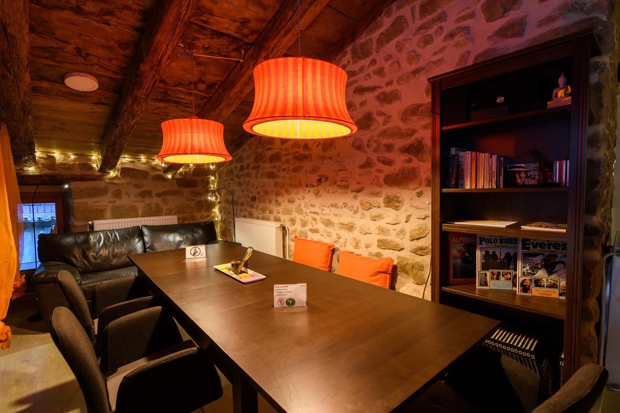 Albergue Valderrobres Auto Check-In Екстер'єр фото