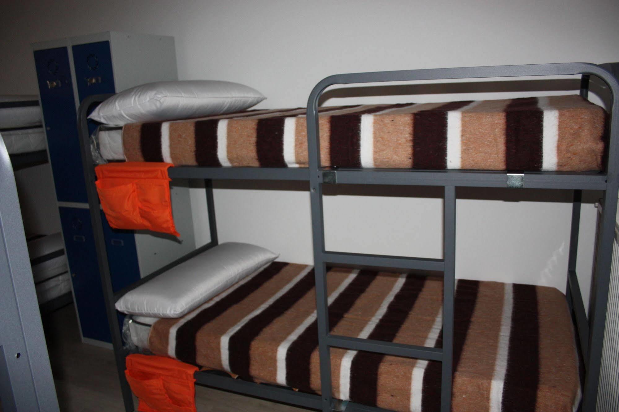 Albergue Valderrobres Auto Check-In Екстер'єр фото