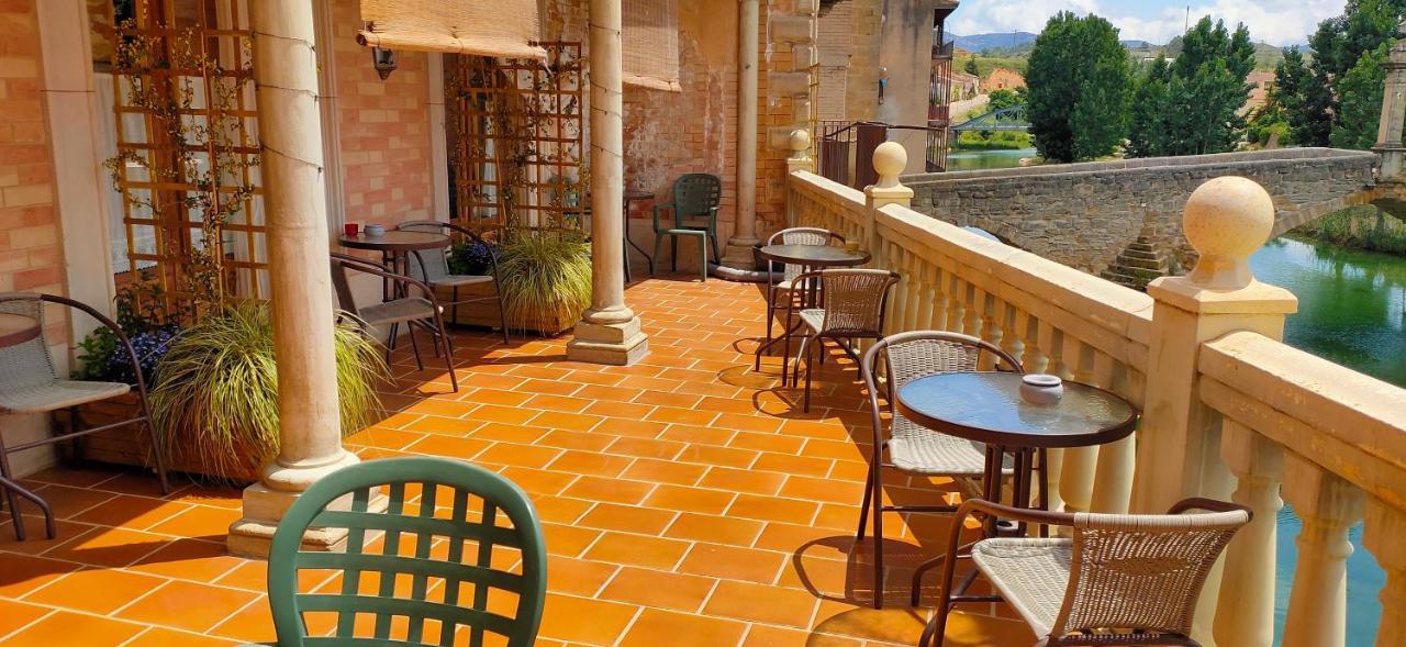 Albergue Valderrobres Auto Check-In Екстер'єр фото