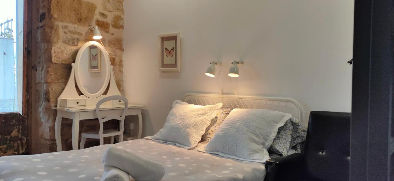 Albergue Valderrobres Auto Check-In Екстер'єр фото